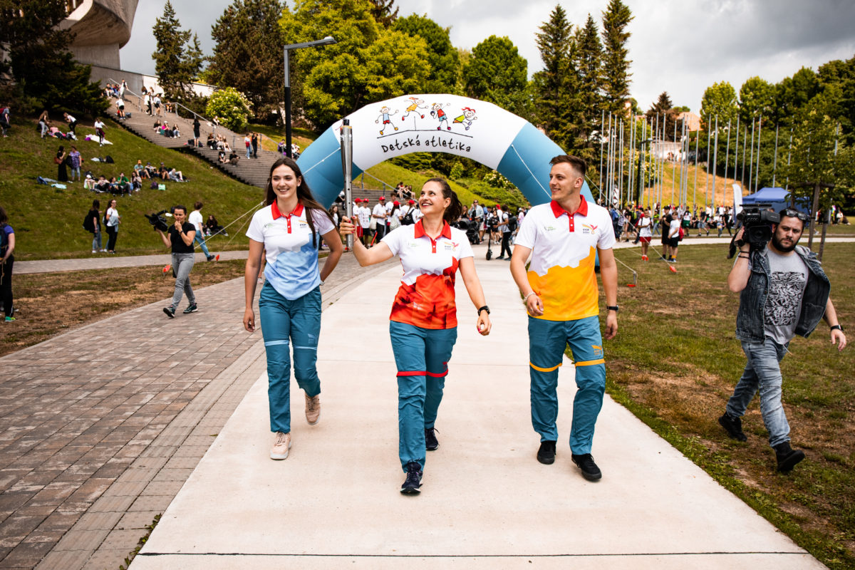 Flame of peace for the EYOF 2022 already in Banská Bystrica, a pilgrimage  awaits all regions of Slovakia | EYOF Banská Bystrica 2022